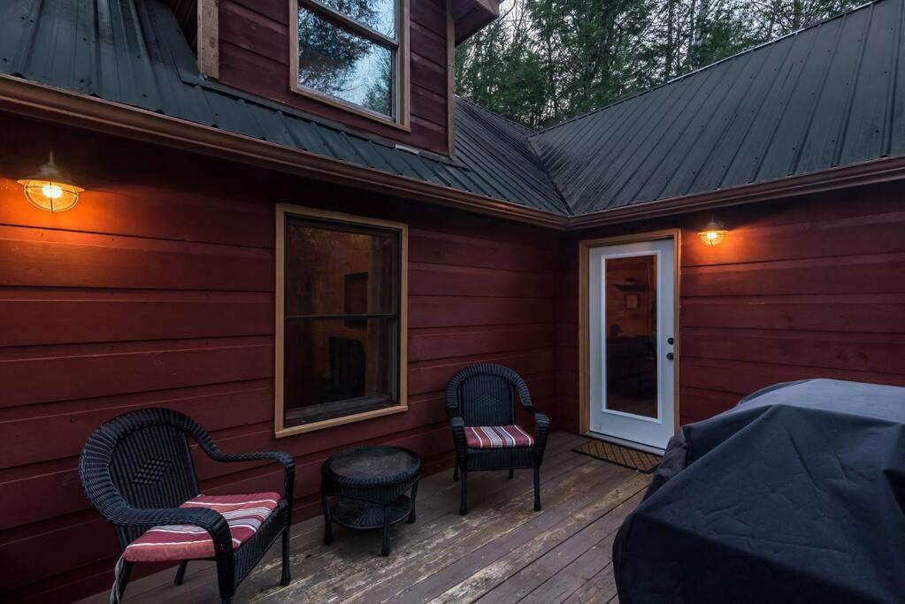 Private Creekside Cabin+Hot Tub,Pool Table, & Pets Ellijay Eksteriør billede