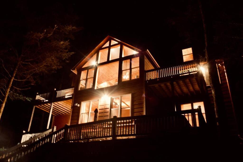 Private Creekside Cabin+Hot Tub,Pool Table, & Pets Ellijay Eksteriør billede