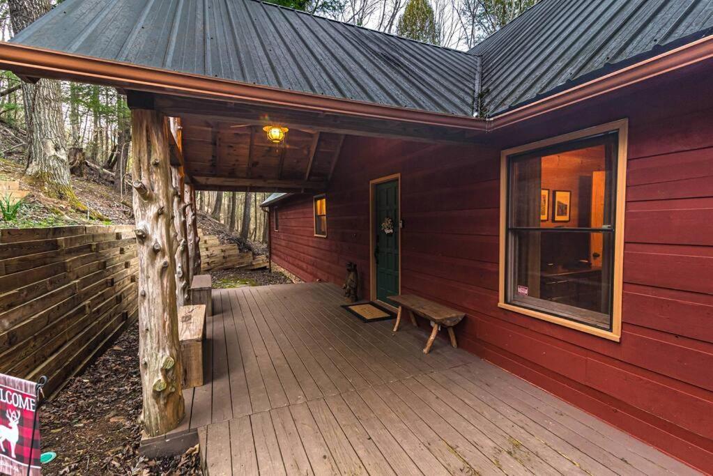 Private Creekside Cabin+Hot Tub,Pool Table, & Pets Ellijay Eksteriør billede