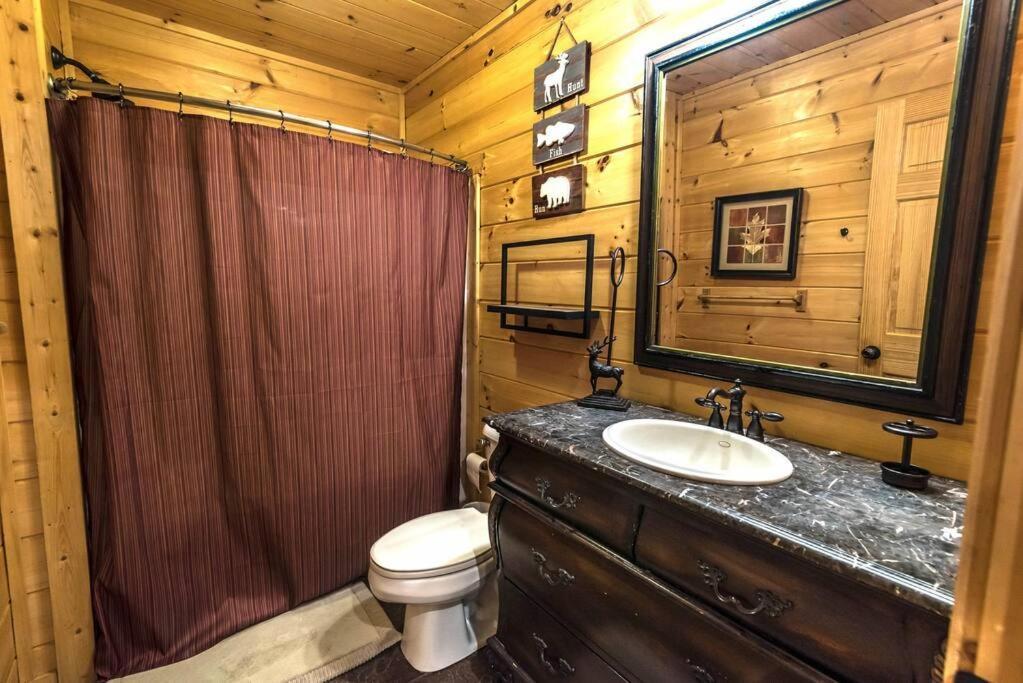 Private Creekside Cabin+Hot Tub,Pool Table, & Pets Ellijay Eksteriør billede