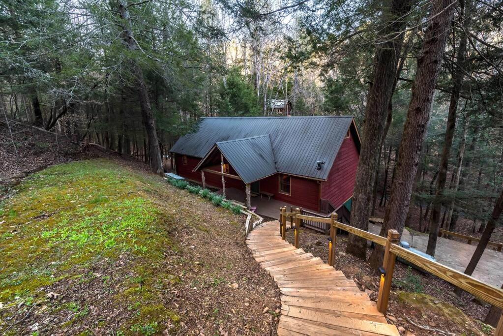 Private Creekside Cabin+Hot Tub,Pool Table, & Pets Ellijay Eksteriør billede